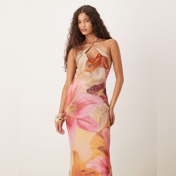 ASOS Satin chiffon maxi dress with large floral print and waterfall neckline 6 - Picture 4 of 9